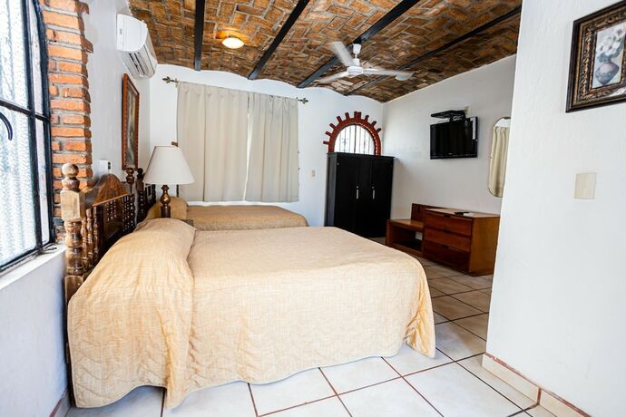 Imagen de la habitación del Hotel Bungalows Maria Teresa. Foto 18