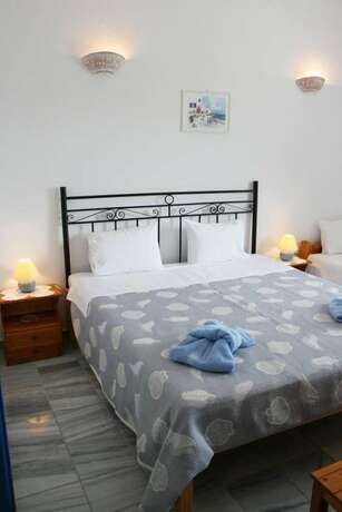 Imagen de la habitación del Hotel Bungalows Marina. Foto 13