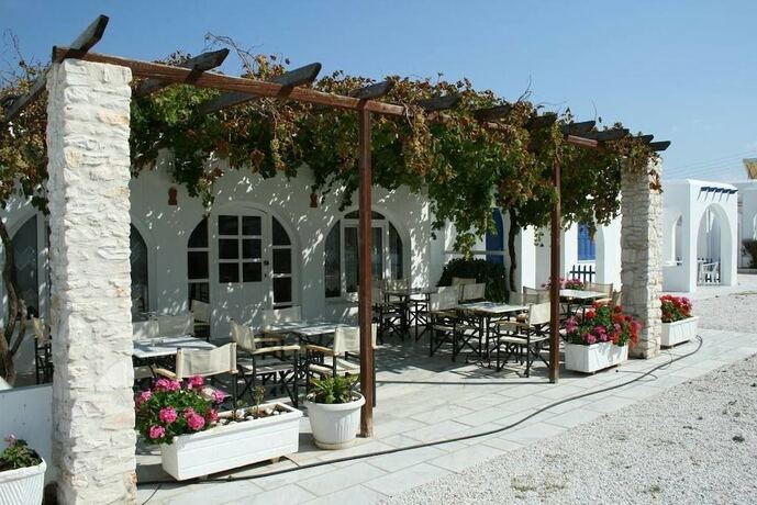 Imagen general del Hotel Bungalows Marina. Foto 9