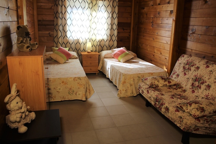 Imagen de la habitación del Hotel Bungalows Oasis. Foto 9