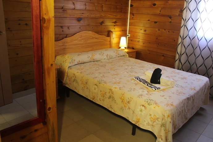 Imagen de la habitación del Hotel Bungalows Oasis. Foto 17