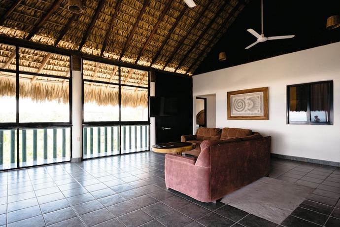 Imagen de la habitación del Hotel Bungalows Oasis, Puerto Escondido. Foto 2