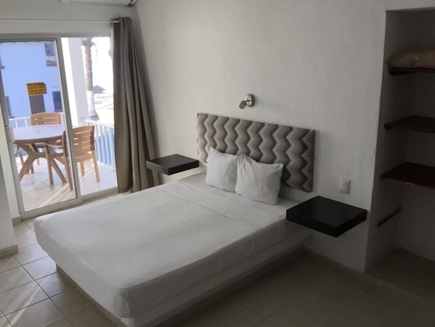 Imagen de la habitación del Hotel Bungalows Princess. Foto 3