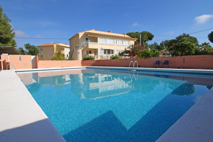 Imagen general del Hotel Bungalows Renato. Foto 1