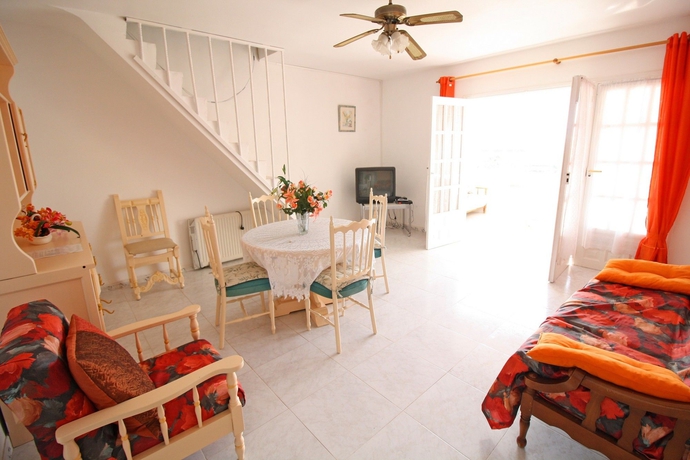 Imagen de los interiores del Hotel Bungalows Renato. Foto 15