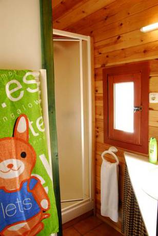 Imagen de la habitación del Hotel Bungalows Stel-Puigcerd&agrave;. Foto 4