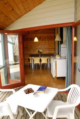 Imagen de la habitación del Hotel Bungalows Stel-Puigcerd&agrave;. Foto 7