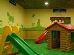 Imagen de los interiores del Hotel Bungalows Stel-Puigcerd&agrave;. Foto 11