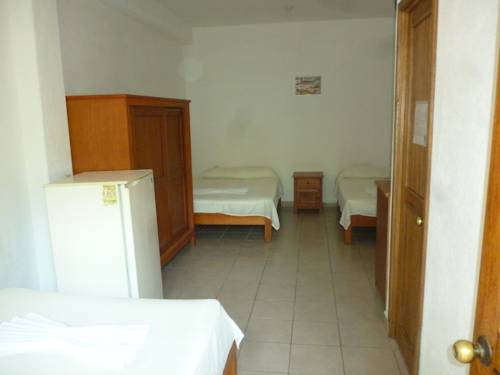 Imagen de la habitación del Hotel Bungalows Y Caba&ntilde;as Acuario. Foto 3