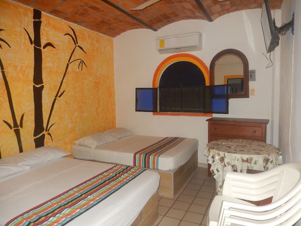 Imagen de la habitación del Hotel Bungalows Y Lizmar. Foto 10