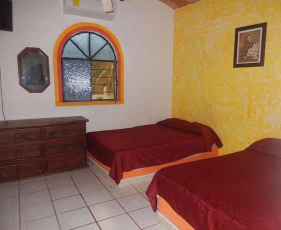 Imagen de la habitación del Hotel Bungalows Y Lizmar. Foto 15
