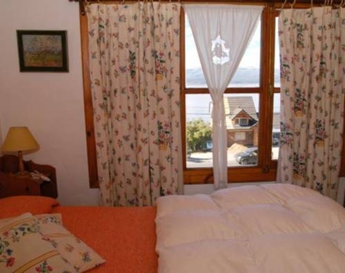 Imagen general del Hotel Bungalows el Bosque de los Elfos. Foto 5