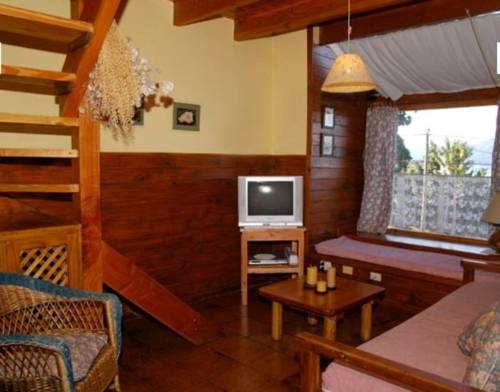 Imagen general del Hotel Bungalows el Bosque de los Elfos. Foto 6