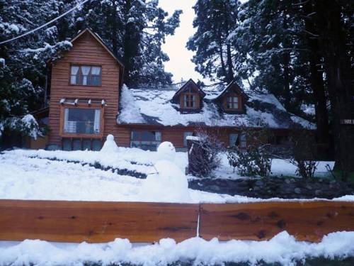 Imagen general del Hotel Bungalows el Bosque de los Elfos. Foto 11