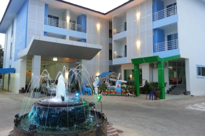 Imagen general del Hotel Bunganakorn Village. Foto 2