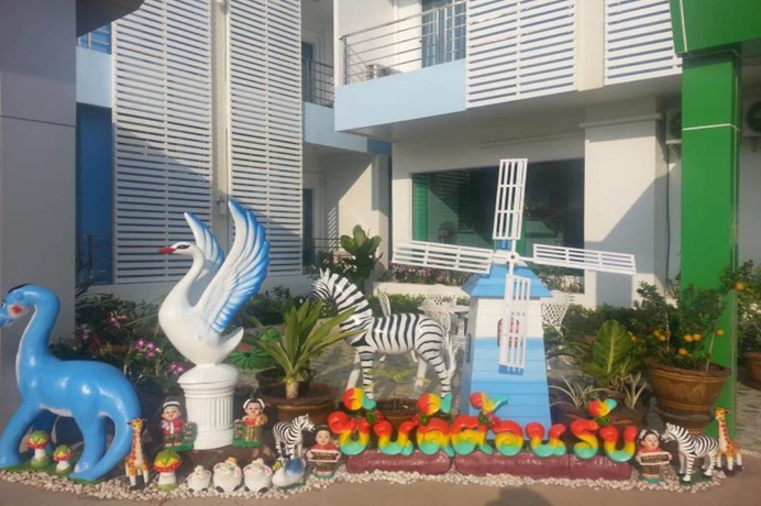 Imagen de los exteriores del Hotel Bunganakorn Village. Foto 14