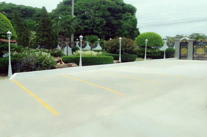 Imagen general del Hotel Bunganakorn Village. Foto 3