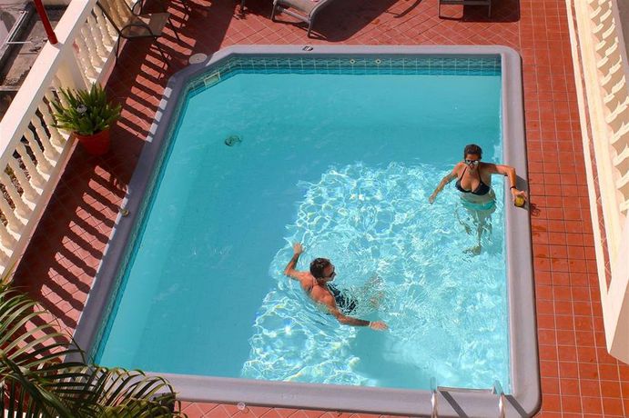 Imagen de la habitación del Hotel Bunker Hill. Foto 11