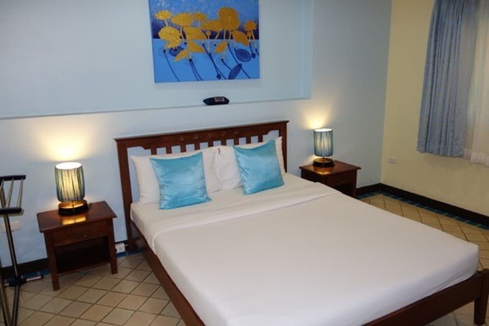 Imagen de la habitación del Hotel Bunthomstan Guesthouse. Foto 18