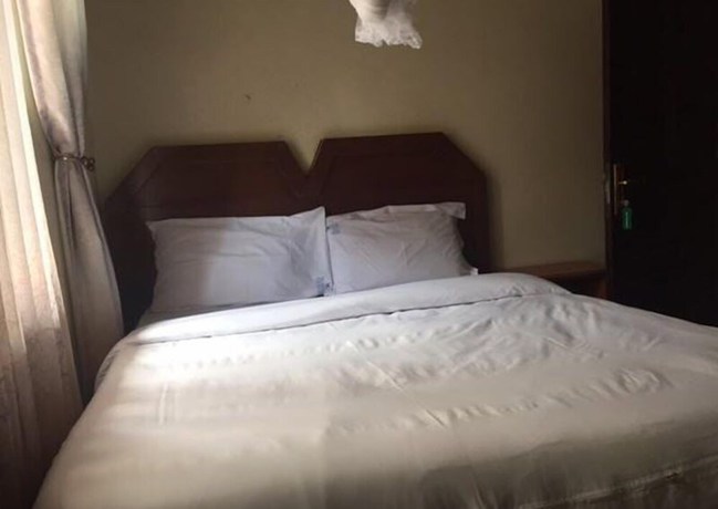 Imagen de la habitación del Hotel Bunyonyi Inn. Foto 8