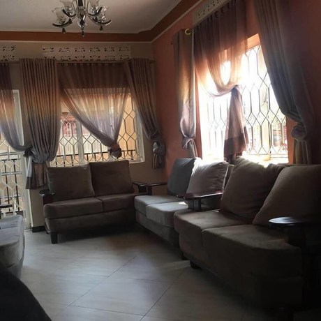 Imagen de los interiores del Hotel Bunyonyi Inn. Foto 17