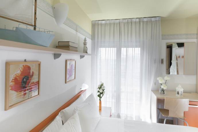 Imagen de la habitación del Hotel Buonafortuna. Foto 11