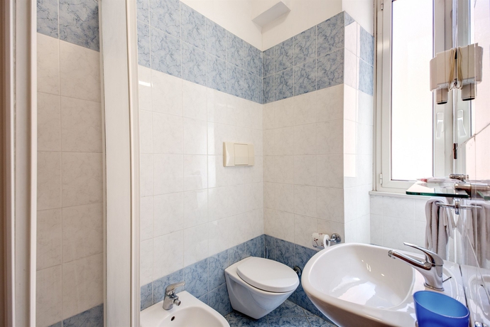 Imagen de la habitación del Hotel Buonarroti Home. Foto 6