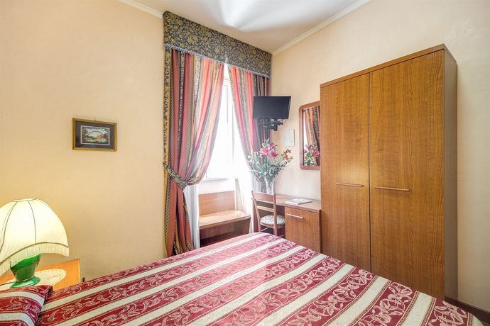 Imagen de la habitación del Hotel Buonarroti Home. Foto 16