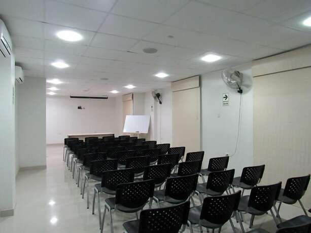 Imagen general del Hotel Buongiorno Suites Sullana Ii. Foto 1