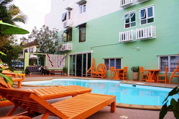 Imagen de la piscina del Hotel Bupatara. Foto 10