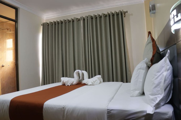 Imagen de la habitación del Hotel Buraha Zenoni And Resort. Foto 9