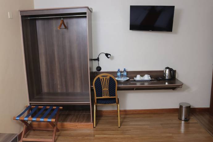 Imagen de la habitación del Hotel Buraha Zenoni And Resort. Foto 17