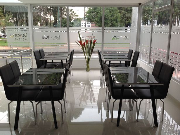 Imagen de la habitación del Hotel Burana. Foto 8