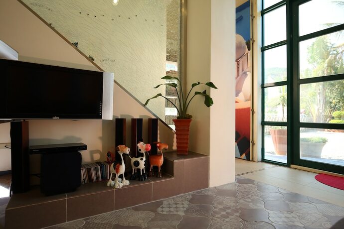 Imagen general del Hotel Burano Castle. Foto 2