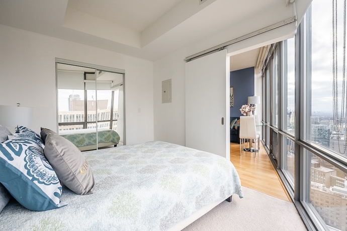 Imagen de la habitación del Hotel Burano Condos in Downtown Toronto. Foto 16
