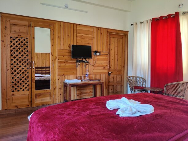 Imagen general del Hotel Burans And Restaurant. Foto 4