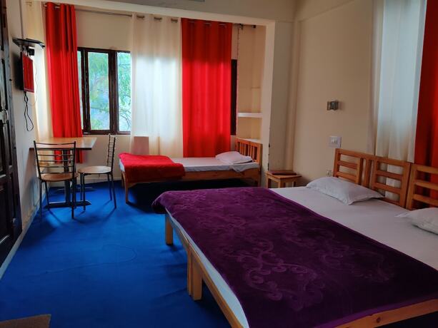 Imagen general del Hotel Burans And Restaurant. Foto 9