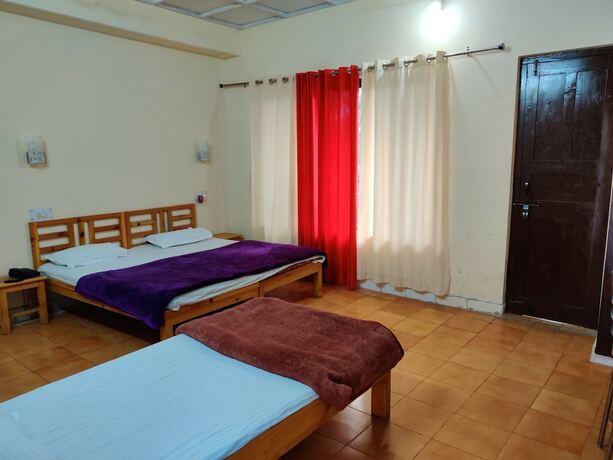 Imagen general del Hotel Burans And Restaurant. Foto 11