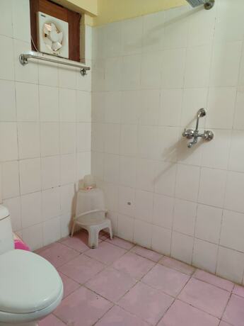 Imagen de la habitación del Hotel Burans And Restaurant. Foto 19