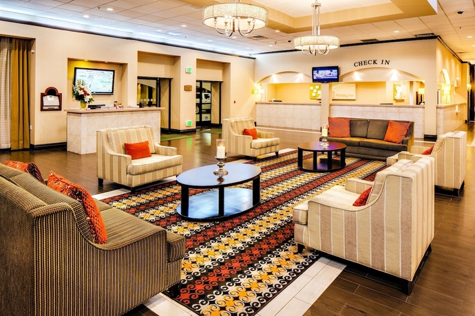 Imagen de los interiores del Hotel Burbank. Foto 14