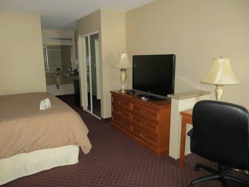 Imagen de la habitación del Hotel Burbank Inn and Suites. Foto 5