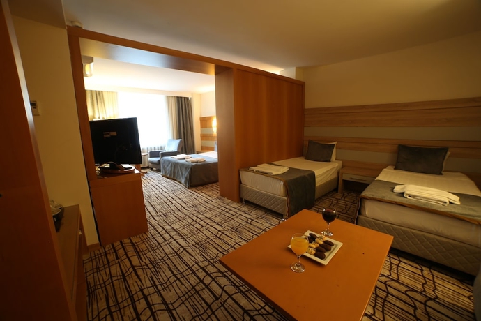 Imagen de la habitación del Hotel Bur&ccedil;man. Foto 11