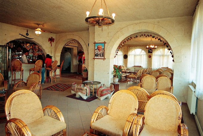 Imagen de los interiores del Hotel Burcu Kaya. Foto 16
