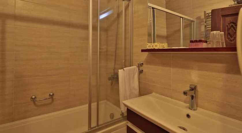 Imagen de la habitación del Hotel Burcu Kaya. Foto 12