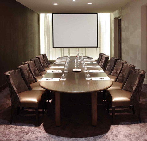 Imagen de los interiores del Hotel Burdigala By Inwood Hotels. Foto 14