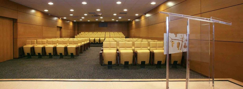 Imagen de los interiores del Hotel Burdigala By Inwood Hotels. Foto 15