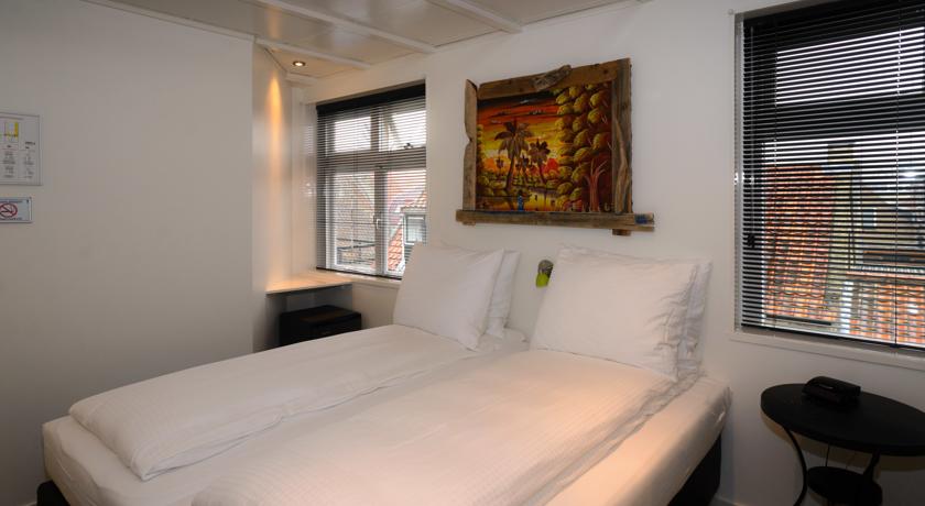 Imagen de la habitación del Hotel Buren. Foto 3