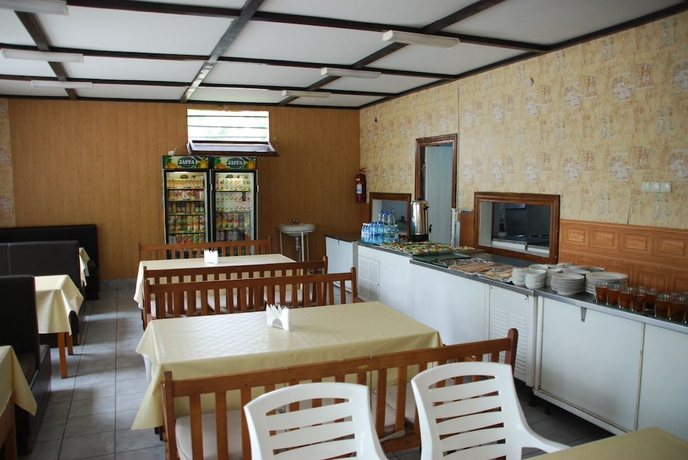 Imagen del bar/restaurante del Hotel Burevestnik Rowing club. Foto 4