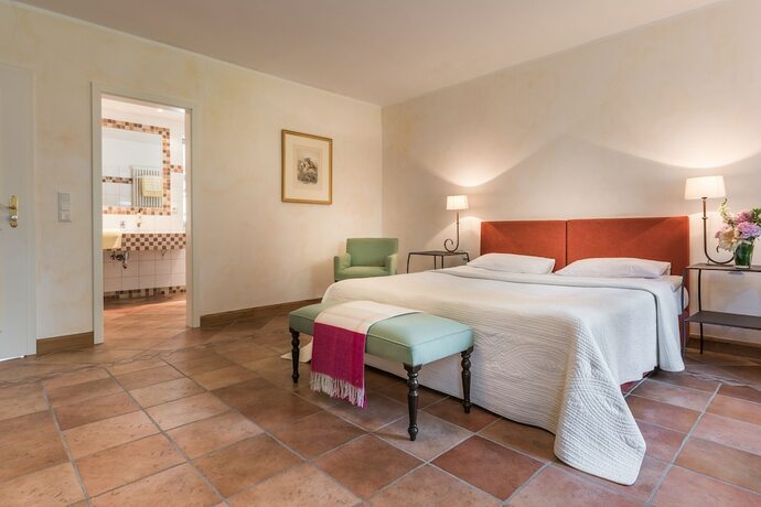 Imagen de la habitación del Hotel Burg Heimerzheim. Foto 14