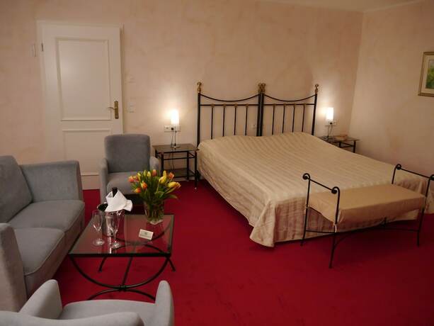 Imagen general del Hotel Burg Heimerzheim. Foto 11